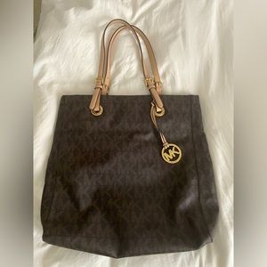 Michael Kors tote